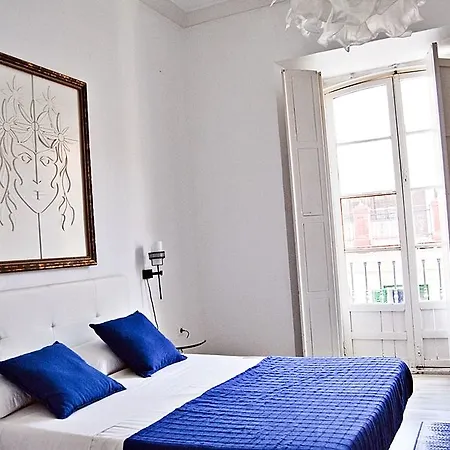 Malaga City Suites Отель Малага